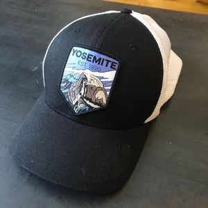 Columbia Yosemite flexfit hat